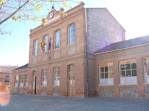 fachada principal del colegio